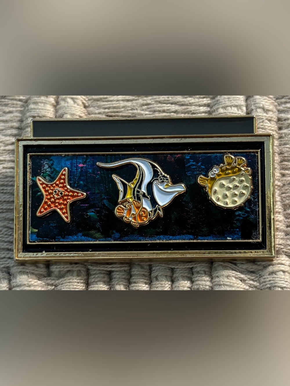 DISNEY 2007 Finding Nemo's "The Tank Gang" Peach, Gill, and Bloat Pin